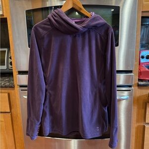 Mountain Hardwear Fleece pullover with hood. Large